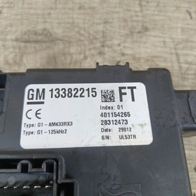 Блок предохранителей Opel Corsa D 2012 A14XER хетчбэк 5дв. - изображение 2