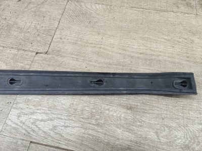 Уплотнительная резинка Opel Zafira A 2004 X16XEL минивен, Прав.