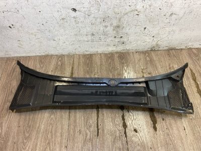 Водосток/жабо Opel Vectra B 1998 X18XE седан 4дв.