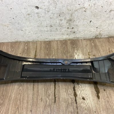 Водосток/жабо Opel Vectra B 1998 X18XE седан 4дв.