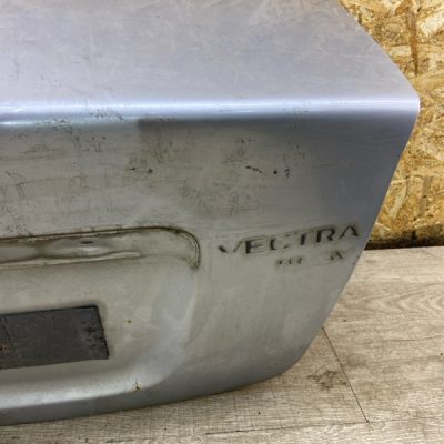 Крышка багажника Opel Vectra B 1998 X18XE седан 4дв. - изображение 4