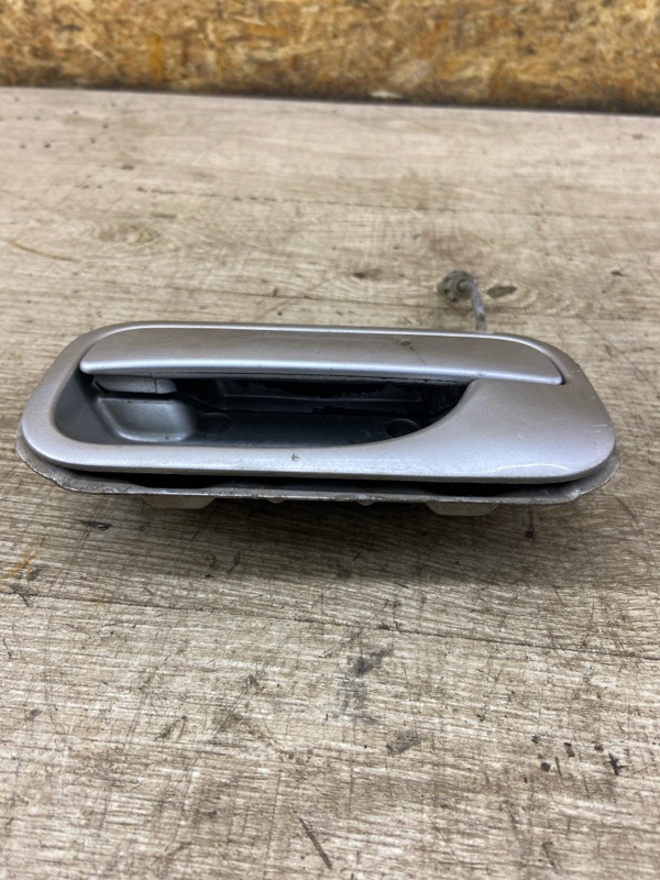 Ручка двери внешняя Opel Vectra B 1998 X18XE седан 4дв., Задн., Лев. — изображение 2