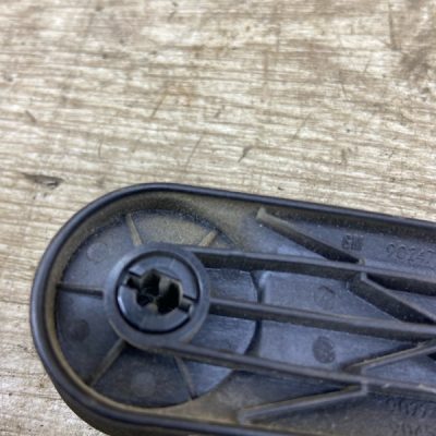 Ручка стеклоподъёмника Opel Vectra B 1998 X18XE седан 4дв., Задн., Лев. - изображение 4