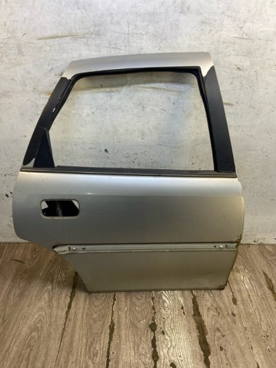 Дверь Opel Vectra B 1998 X18XE седан 4дв., Задн., Прав.