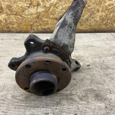 Поворотный кулак Opel Vectra B 1998 X18XE седан 4дв., Перед., Лев.