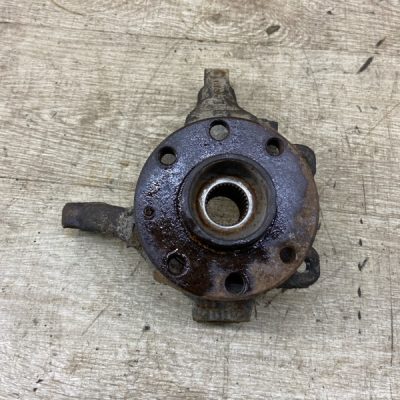 Поворотный кулак Opel Vectra B 1998 X18XE седан 4дв., Перед., Прав.