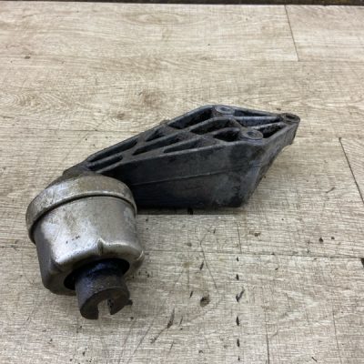 Подушка двигателя Opel Vectra B 1998 X18XE седан 4дв., Перед., Лев.