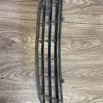 Решетка бампера Opel Corsa D 2007 5дв хечбек A12XER - изображение 2