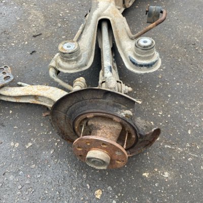 Задняя балка Opel Vectra B 1998 седан 4дв. X18XE - изображение 9
