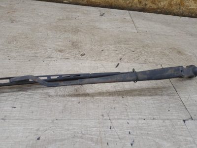Поводок дворника Nissan SERENA 1998 SR20DE минивен, Лев.