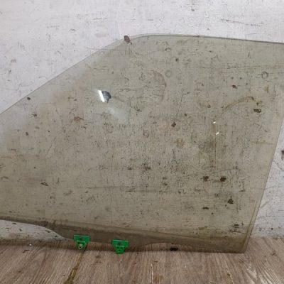 Стекло Nissan SERENA 1998 SR20DE минивен, Перед., Лев.