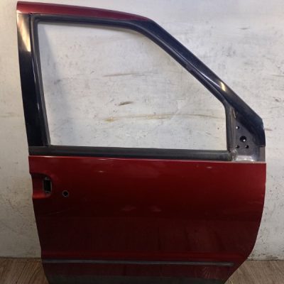 Дверь Nissan SERENA 1998 SR20DE минивен, Перед., Прав.