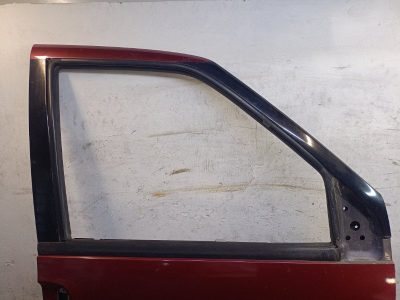 Дверь Nissan SERENA 1998 SR20DE минивен, Перед., Прав.