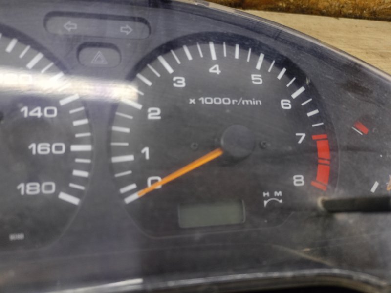 Панель приборов Nissan SERENA 1998 SR20DE минивен - изображение 4