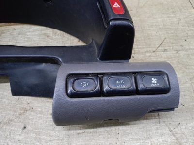 Накладка на панель приборов Nissan SERENA 1998 SR20DE минивен