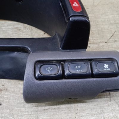 Накладка на панель приборов Nissan SERENA 1998 SR20DE минивен - изображение 5