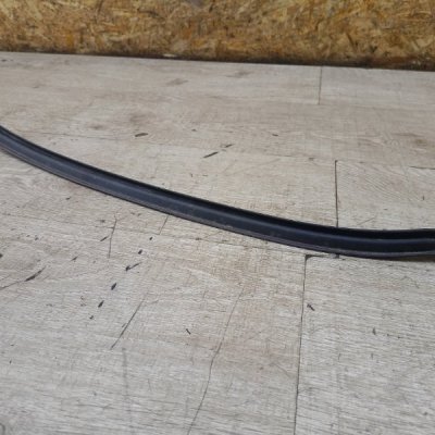 Уплотнительная резинка Nissan Serena 1998 минивен SR20DE Лев. - изображение 3