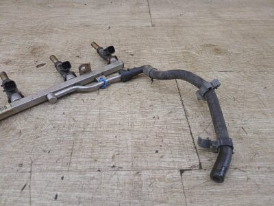 Топливная рампа Opel Astra H 2012 Z16XER 1.6 хетчбэк 5дв.