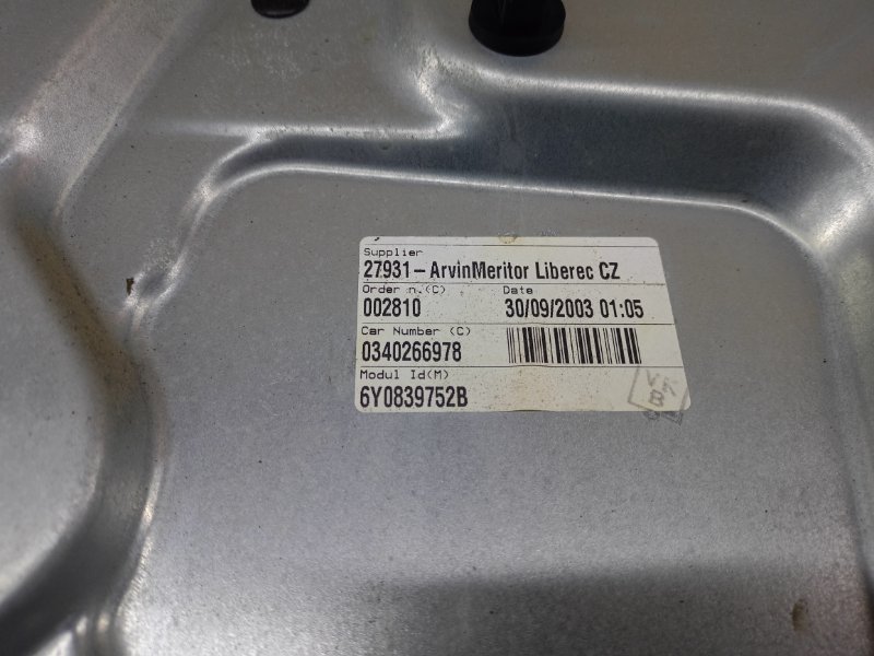 Стеклоподъемник Skoda Fabia 2003 AZQ хетчбэк 5дв., Задн., Прав. - изображение 2