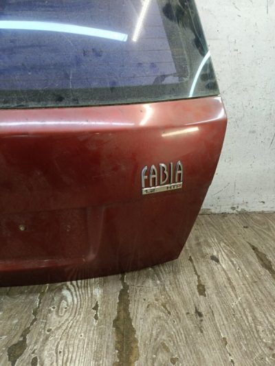 Дверь багажника Skoda Fabia 2003 AZQ хетчбэк 5дв.