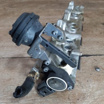 Топливная рампа Volkswagen Golf 5 2007 BLF хетчбэк 5дв. - изображение 6