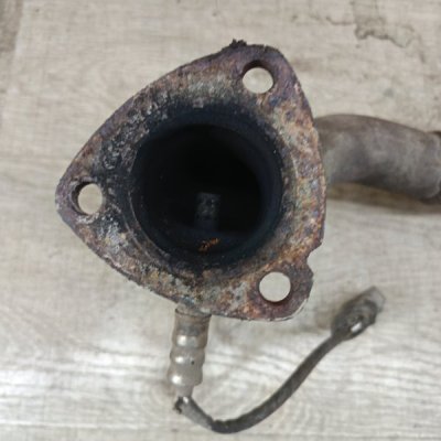 Приемная труба выпускного коллектора Skoda Fabia 2003 хетчбэк 5дв. AZQ - изображение 5