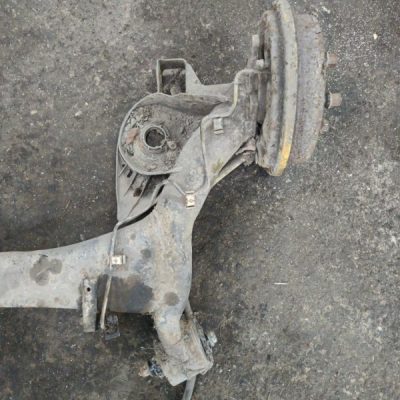 Задняя балка Skoda Fabia 2003 AZQ хетчбэк 5дв. - изображение 2