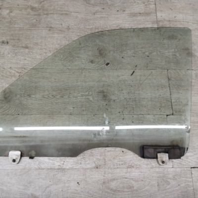 Стекло Honda CR-V 1998 B20B кроссовер, Перед., Лев.