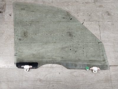 Стекло Honda CR-V 1998 B20B кроссовер, Перед., Лев.