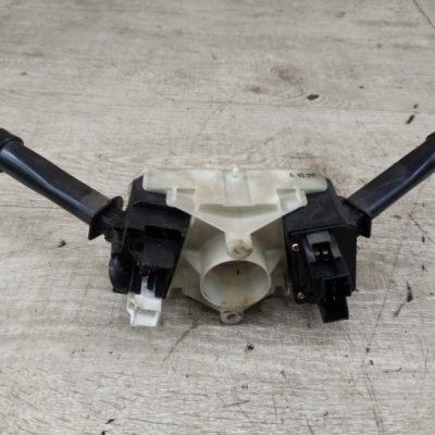 Блок управления подрулевыми переключателями Honda CR-V 1998 кроссовер B20B - изображение 2