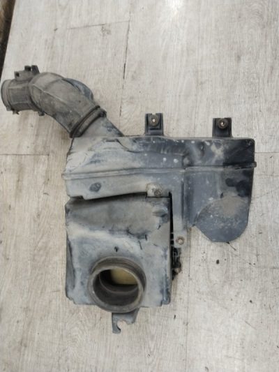 Корпус воздушного фильтра Honda CR-V 1998 B20B кроссовер