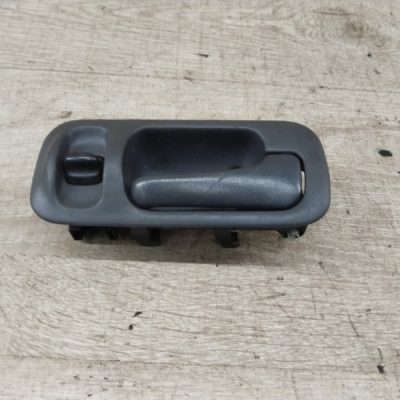 Ручка двери внутренняя Honda CR-V 1998 B20B кроссовер, Перед., Прав.