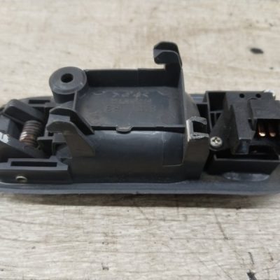 Ручка двери внутренняя Honda CR-V 1998 B20B кроссовер, Задн., Прав. - изображение 4