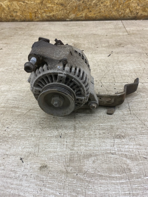 Генератор Honda CR-V 1998 B20B кроссовер - изображение 1