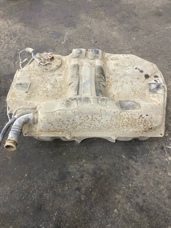 Бензобак Honda CR-V 1998 B20B кроссовер - изображение 1