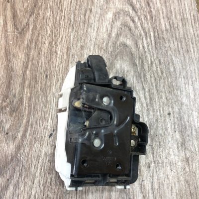Замок двери Volkswagen Polo 2000 AUC хетчбэк 5дв., Перед., Прав.
