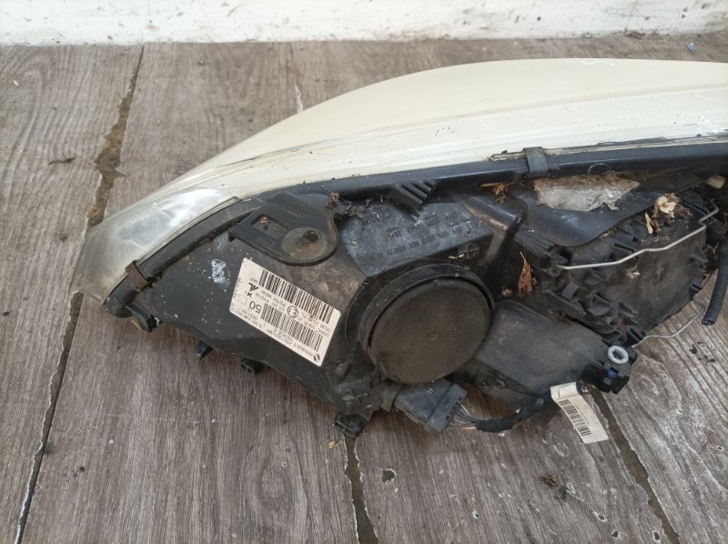 Фара Renault Megane 3 2011 K4M858 хетчбэк 5дв., Перед., Прав. - изображение 6