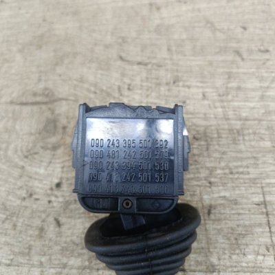 Переключатель дворников Opel Vectra B 1999 седан 4дв. X18XE1 1.8 - изображение 4