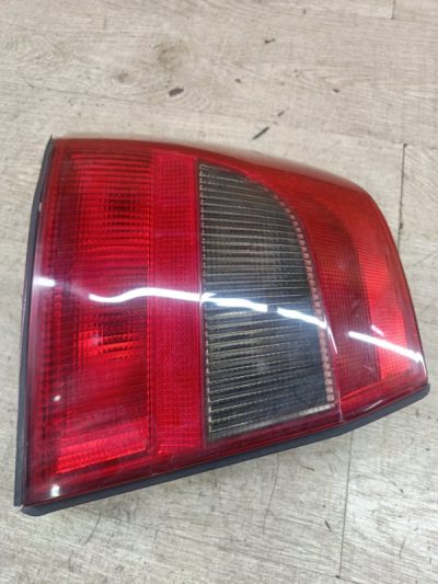 Фонарь Opel Vectra B 1999 X18XE1 1.8 седан 4дв., Задн., Лев.