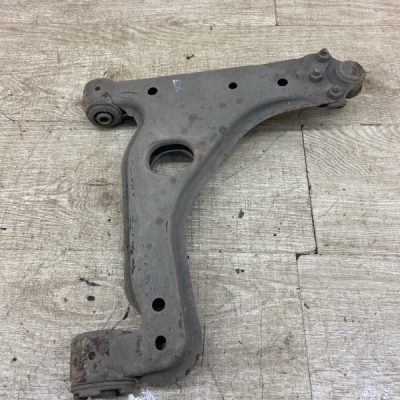 Рычаг подвески Opel Vectra B 1999 X18XE1 1.8 седан 4дв., Перед., Прав. - изображение 5