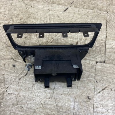 Пепельница Opel Vectra B 1999 седан 4дв. X18XE1 1.8 - изображение 7