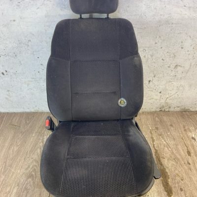 Сиденье водительское Opel Vectra B 1999 X18XE1 1.8 седан 4дв.