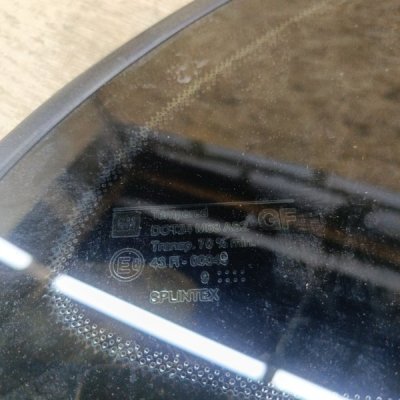 Стекло кузовное глухое Opel Vectra B 1999 седан 4дв. X18XE1 1.8 Задн. Прав. - изображение 4