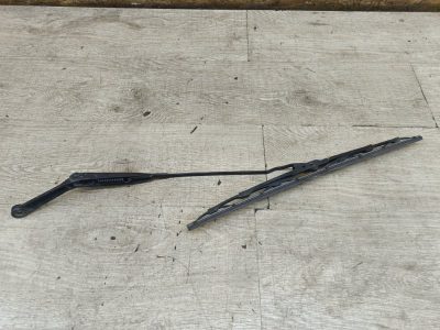 Поводок дворников Opel Vectra B 1999 X18XE1 1.8 седан 4дв., Перед., Прав.