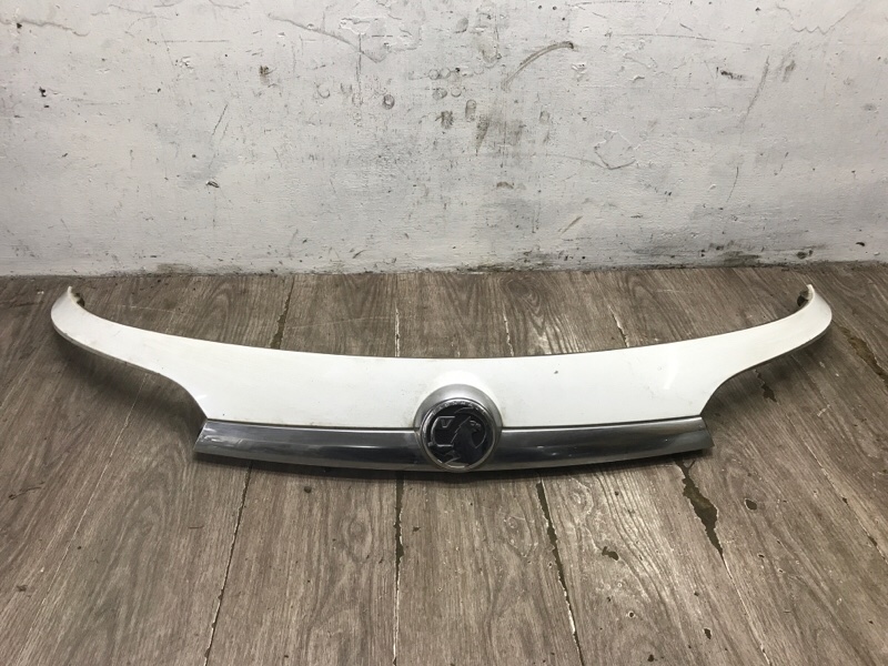Накладка на крышку багажника Opel Insignia 2013 универсал A20DTH 2.0