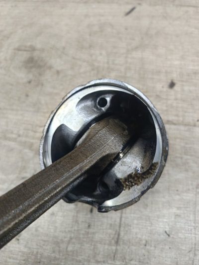 Поршень Opel Zafira B 2010 A17DTR минивен