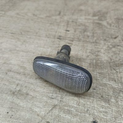 Поворотник в крыле Opel Astra G 1999 X16XEL 1.6 седан 4дв., Перед.