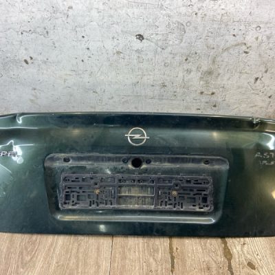 Крышка багажника Opel Astra G 1999 X16XEL 1.6 седан 4дв. - изображение 4