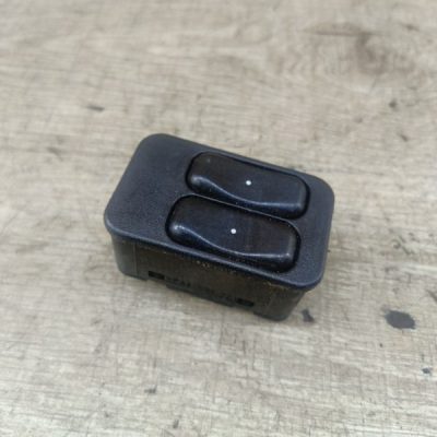 Кнопка стеклоподъемника Opel Astra G 1999 X16XEL 1.6 седан 4дв., Перед., Лев.
