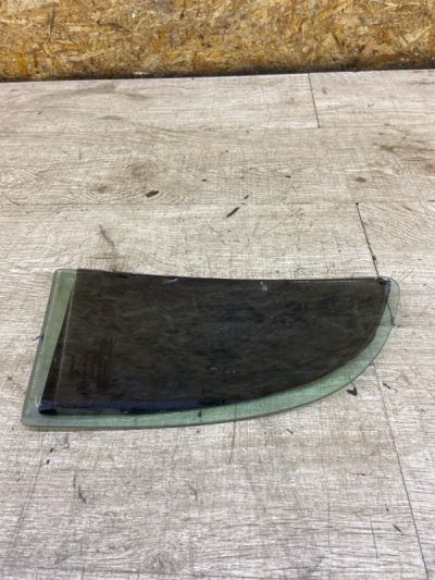 Форточка двери Opel Astra G 2001 Z16XE 1.6 хетчбэк 5дв., Задн., Прав.